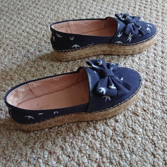 Kate Spade Navy Blue & White Bird Swallow Print Espadrilles Slip On size 6 - Picture 3 of 10
